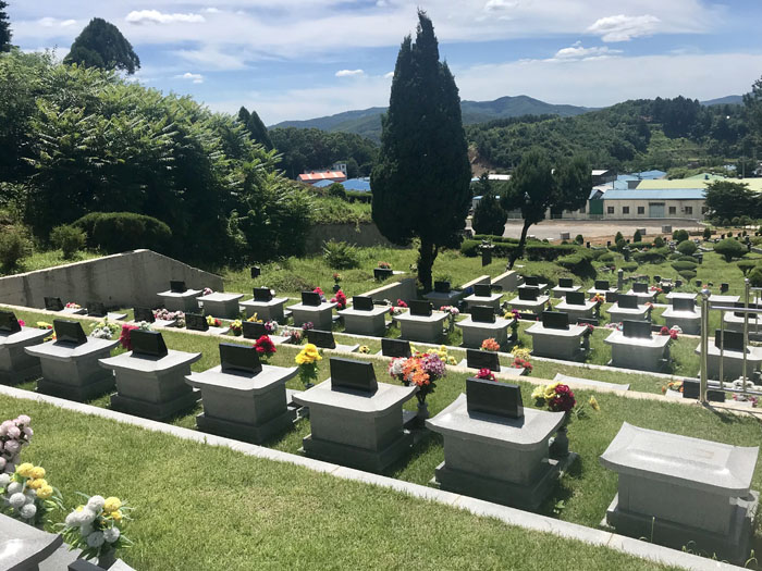 공원묘지10.jpg