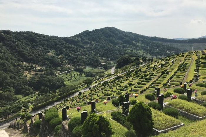 공원묘지7.jpg