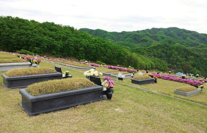 공원묘지 매장묘